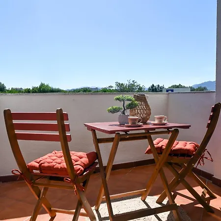 El Verano Апартаменты *